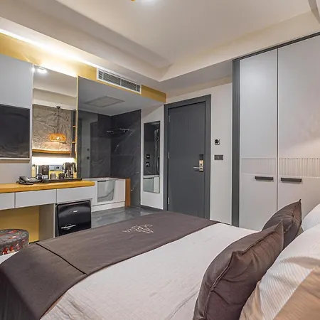 Surga Alaçatı Otel *