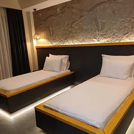 Surga Alaçatı Otel *