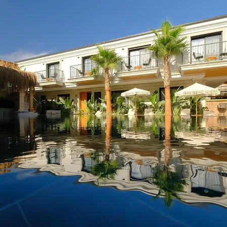 Surga Alacati Hotel Cesme