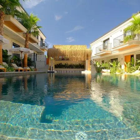 Hotel Surga Alacati